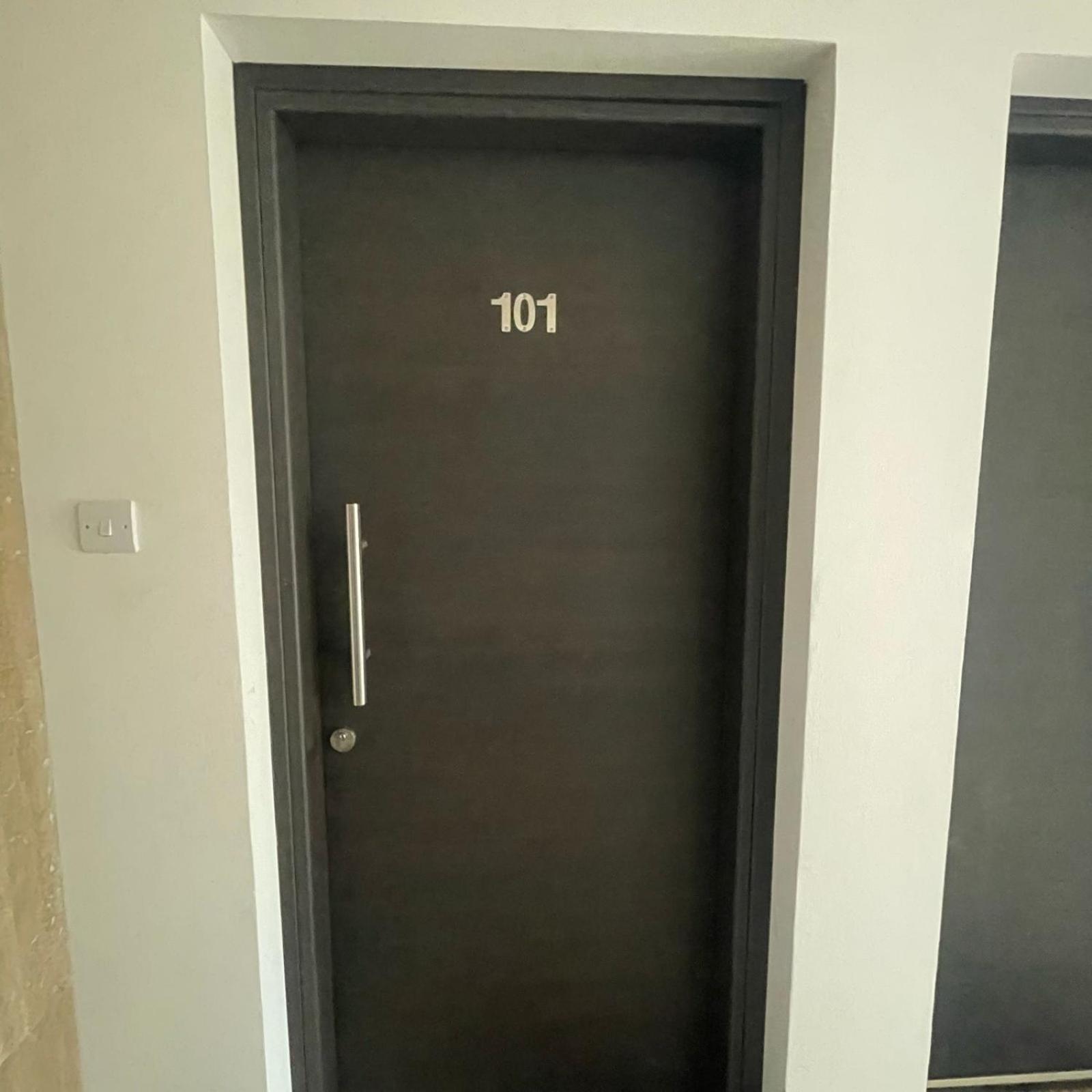 Daniandry Apartment Larnaca Ngoại thất bức ảnh